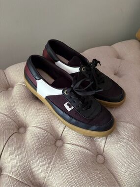 Women's Colorblock Low-Top Sneakers in Burgundy, Black & White